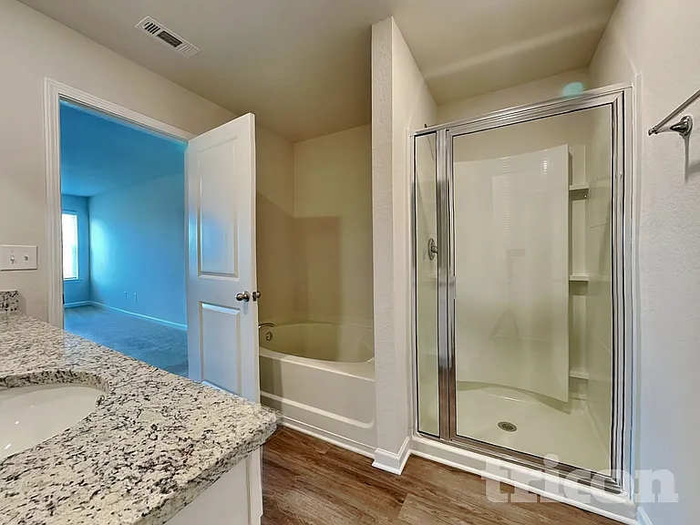 1251 Fendt Dr — Photo 9