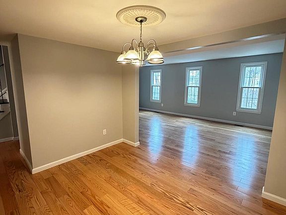 4th image of 12629 English Orchard Ct