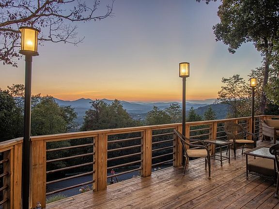 2nd image of 540 Mountain Top Rd