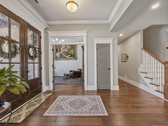 4th image of 1 Scenic Loop Rd SE