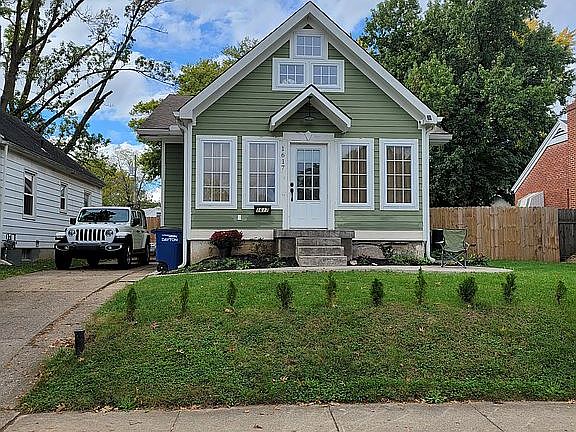 3rd image of 1617 Hearthstone Dr