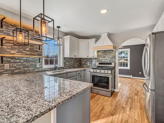 4th image of 106 Nolan Road