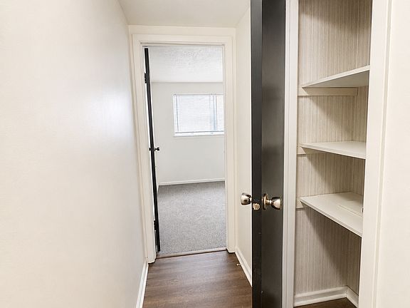 5th image of 494 4th St #1