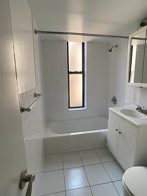 Rented by Tourma Realty LLC | media 8
