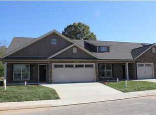 6921 Village Lake Cir, East Ridge, TN 37412