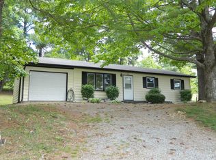 204 Nelms Ave, Rural Retreat, VA 24368