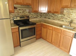 231 5th St APT 3, Pittsburgh, PA 15215