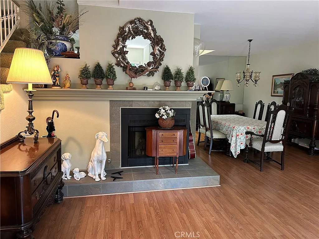 2 bed, 1436 sqft, $3,600 — Photo 3