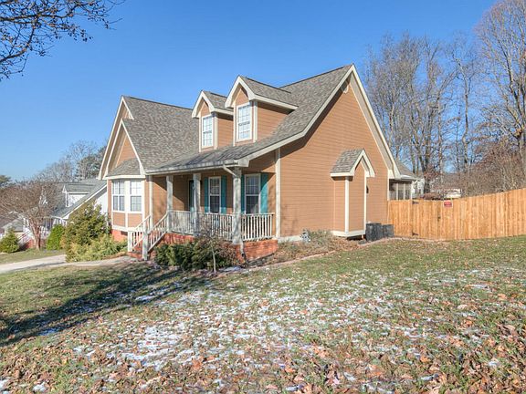 4th image of 327 Dove Dr