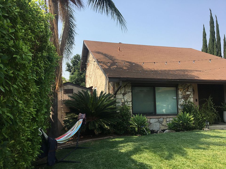 2nd image of 969 N Leaf Ave