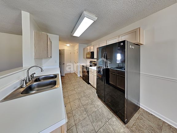 3rd image of 5464 Grand Traverse Dr