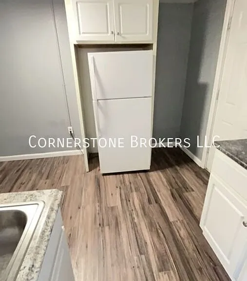 305 Colorado Ave #1 — Photo 3