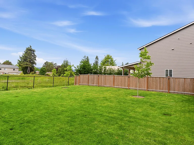 335 Belfair St SW — Photo 36