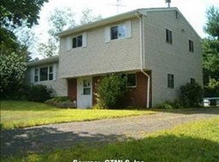 7 Westland Rd, Ellington, CT 06029