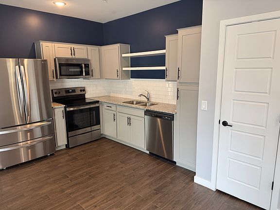 3rd image of 8243 N 22nd Dr