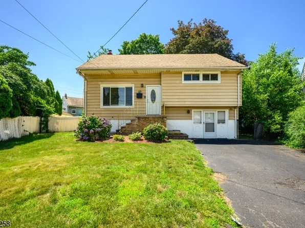 69 Lorraine Dr, Clifton City, NJ 07012
