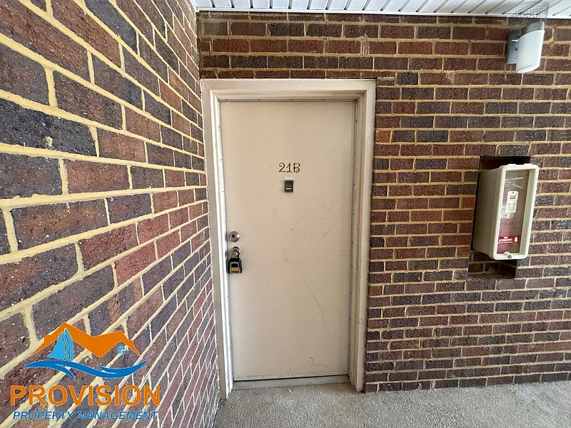 Building Photo - 2572 Riva Rd #21B