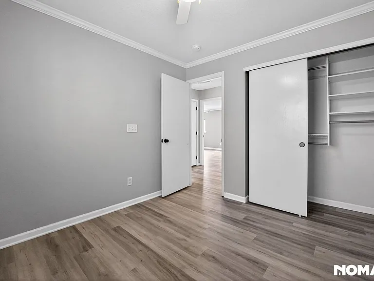 454 E 77th Pl — Photo 22
