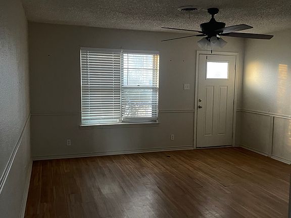 2nd image of 311 Hall St
