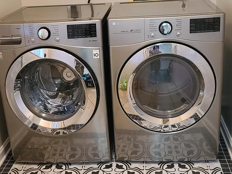 Washer and Dryer Included