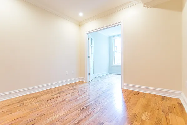 Rented by MySpaceNYC | media 24