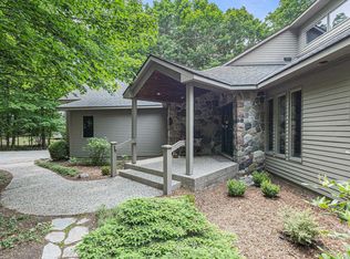 4405 Highland Dr, Beulah, MI 49617