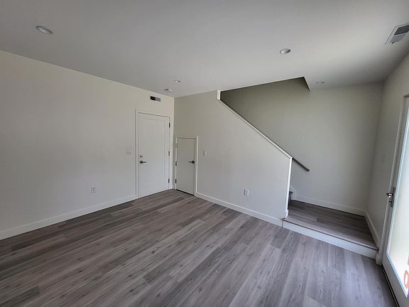 1st floor- Entry- Office