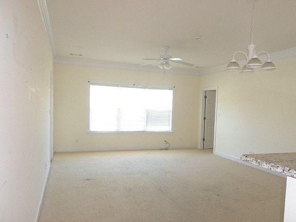 4th image of 303 Spyglass Hill Dr