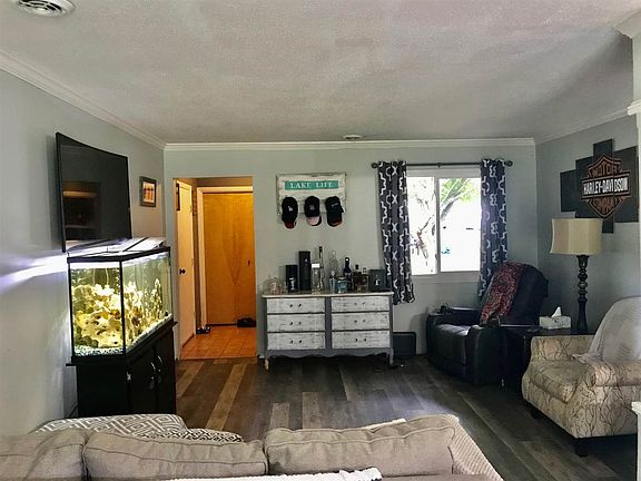 3rd image of 239 Eaglehurst Dr