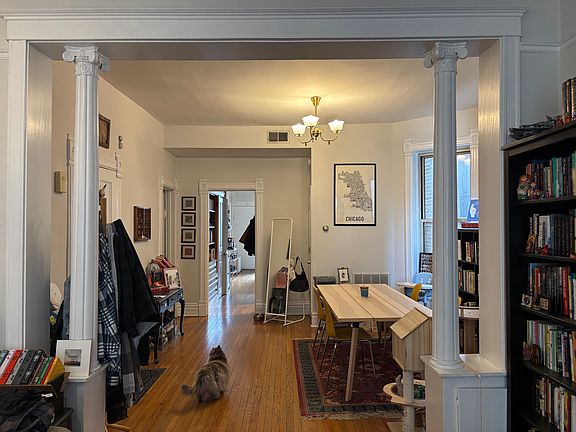 3rd image of 855 N Damen Ave APT 3