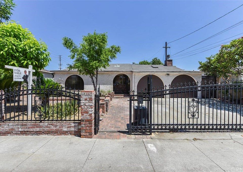 1st image of 7815 Emerson Pl