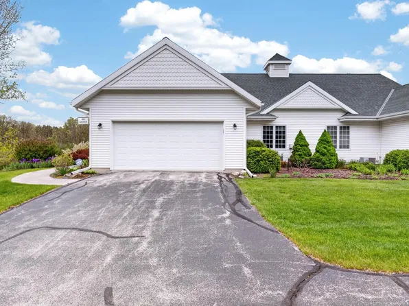 480 Paulina PLACE, Elkhart Lake, WI 53020