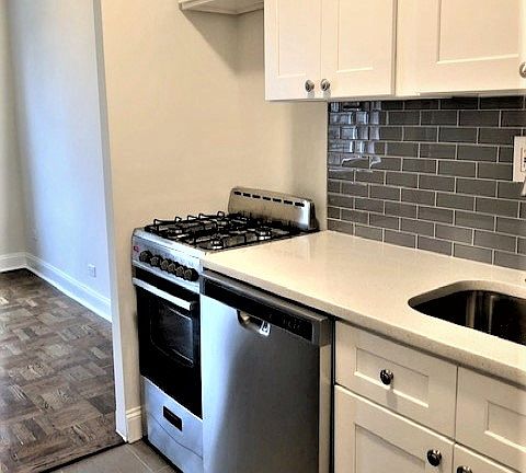 4th image of 3299 Cambridge Ave APT 7L