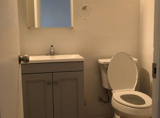 221-16 58th Ave, Oakland Gardens, NY 11364