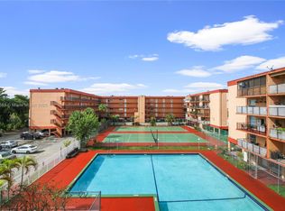 1910 W 56th St APT 3320, Hialeah, FL 33012