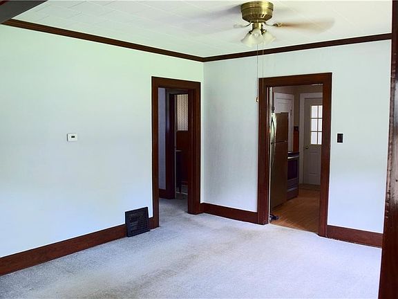 5th image of 958 Oriole Ave