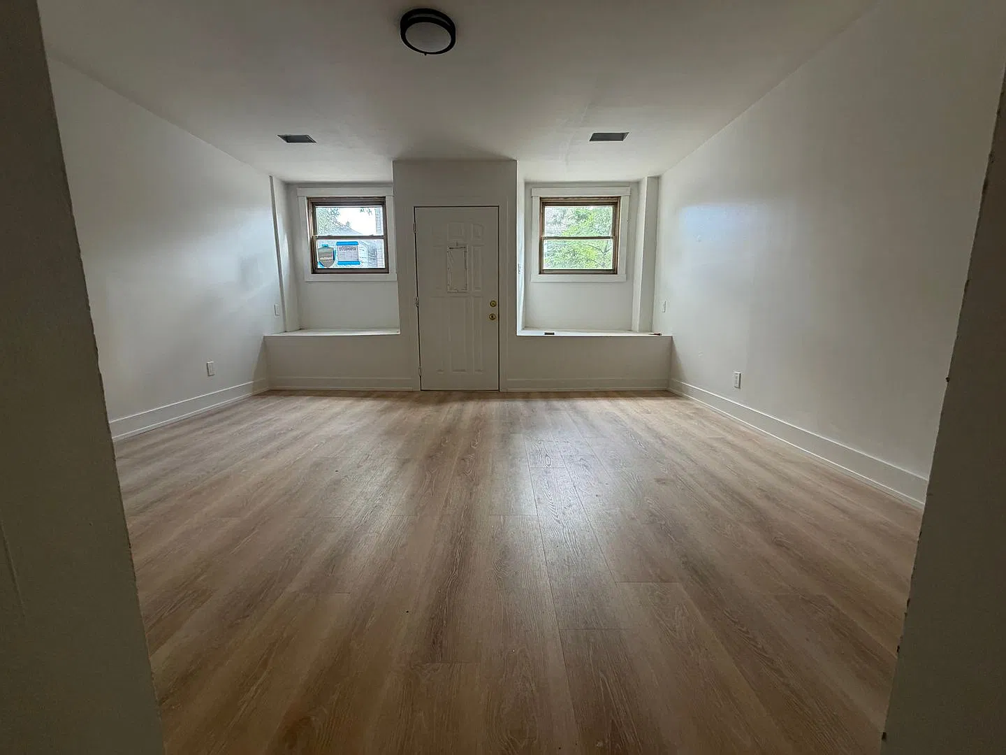 532 W 26th — Photo 3