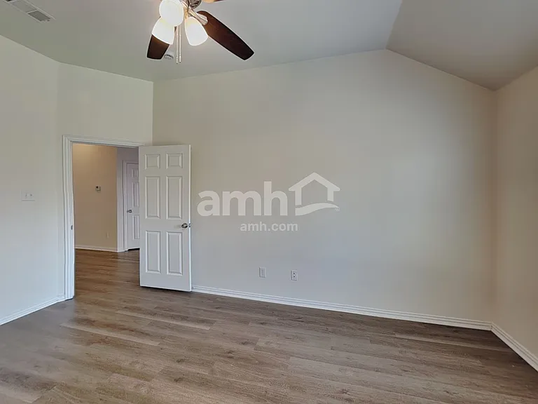 1208 Marchant Pl — Photo 10