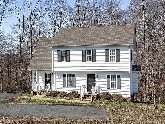 2nd image of 360 Nottoway Ln