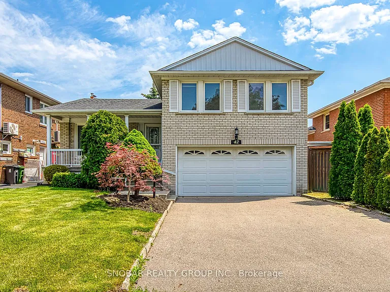 42 Norgrove Cres — Photo 1