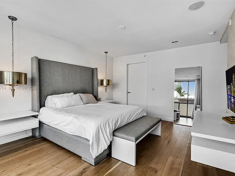 350 Meridian Ave #202 — Photo 19