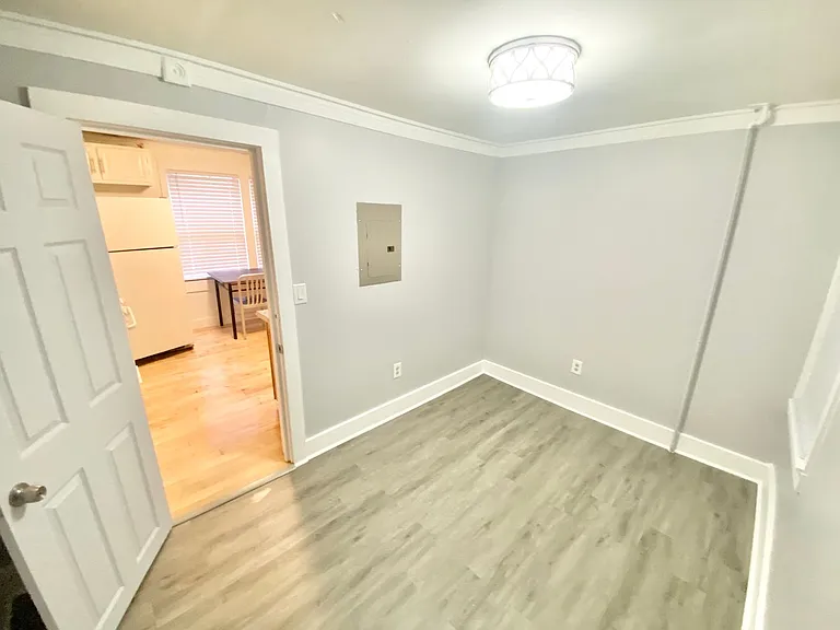 32 Rose St #1 — Photo 10