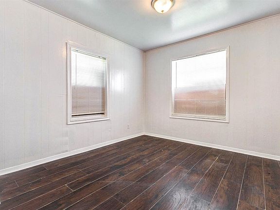 4th image of 3513 Bloomfield St