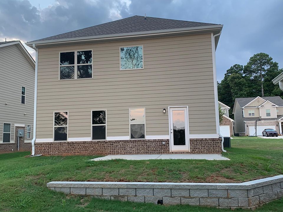2nd image of 199 Daisy Cir