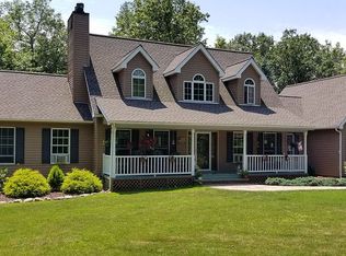 154 Oregon Trl, Shawangunk, NY 12566