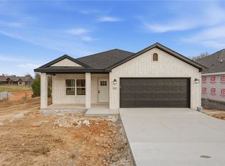 4569 Gibson St, Springdale, AR 72762