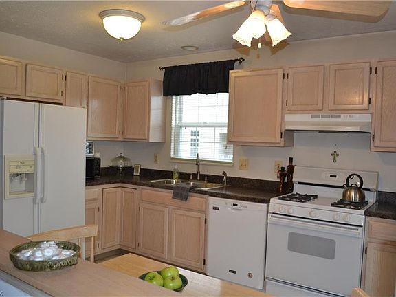 3rd image of 806 Tollis Pkwy #806