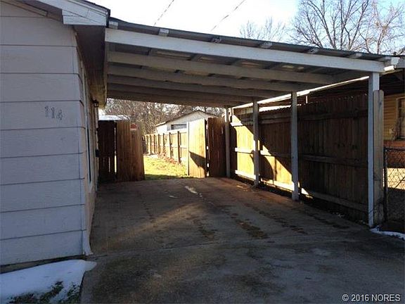 2nd image of 114 E Lincoln Ave