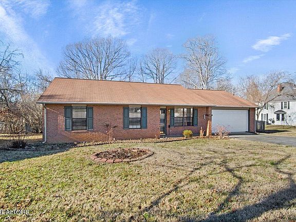 2nd image of 4505 Hooks Ln