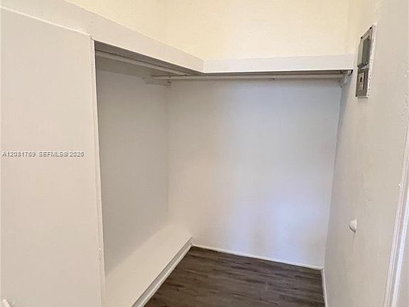 4th image of 1115 Euclid Ave APT 10
